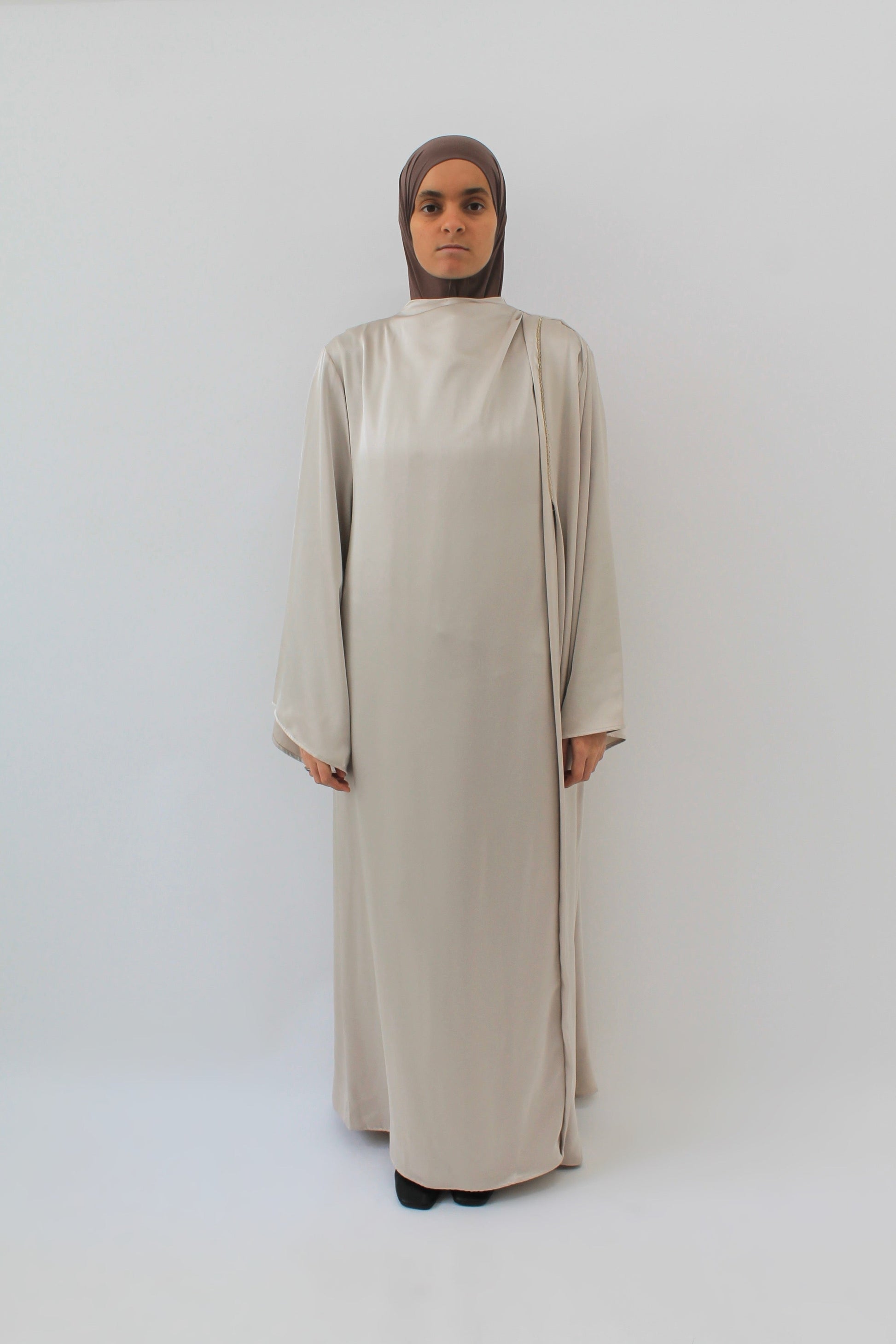 ROBE SAHAR